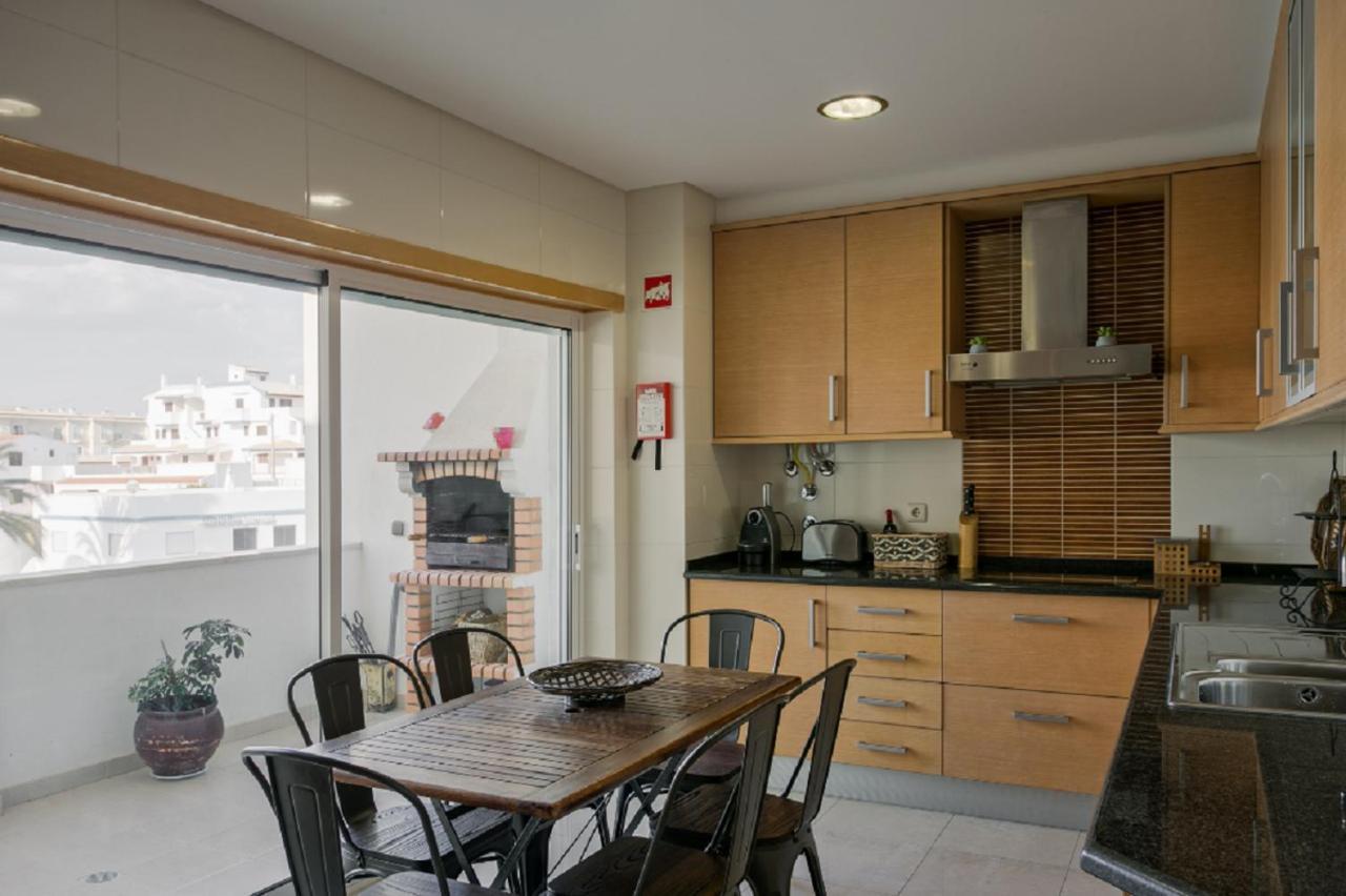פורטימאו Uauhome In Praia Da Rocha 300 Mt To Beach, Wifi מראה חיצוני תמונה
